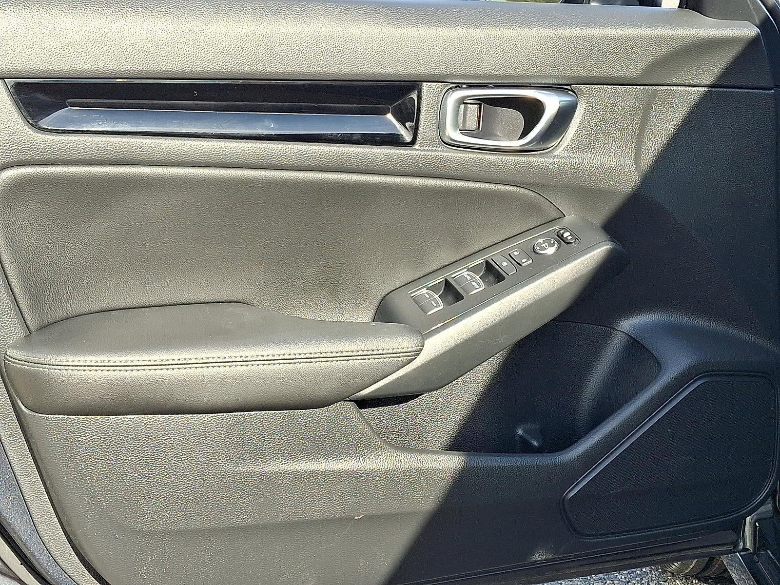 2024 Honda Civic Hatchback EX-L