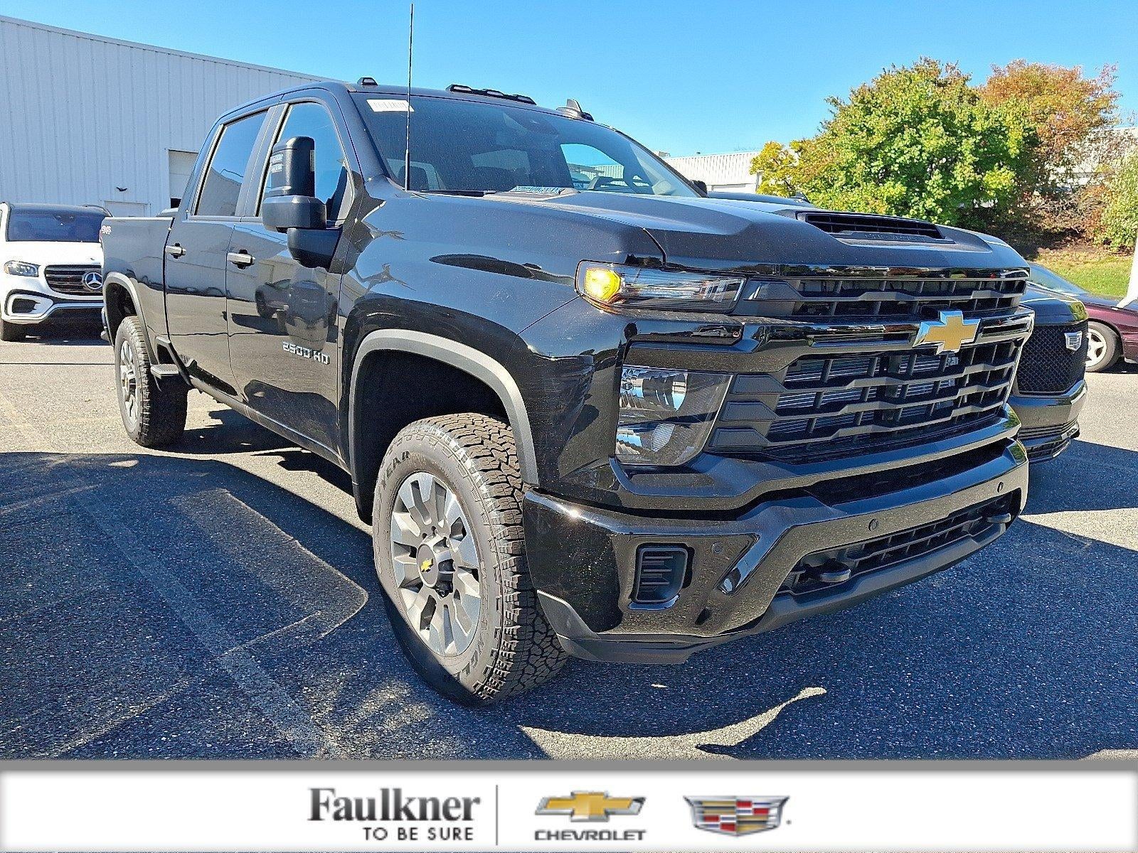 2026 Chevrolet Silverado 2500 HD Crew Cab Standard Box 4-Wheel Drive Custom