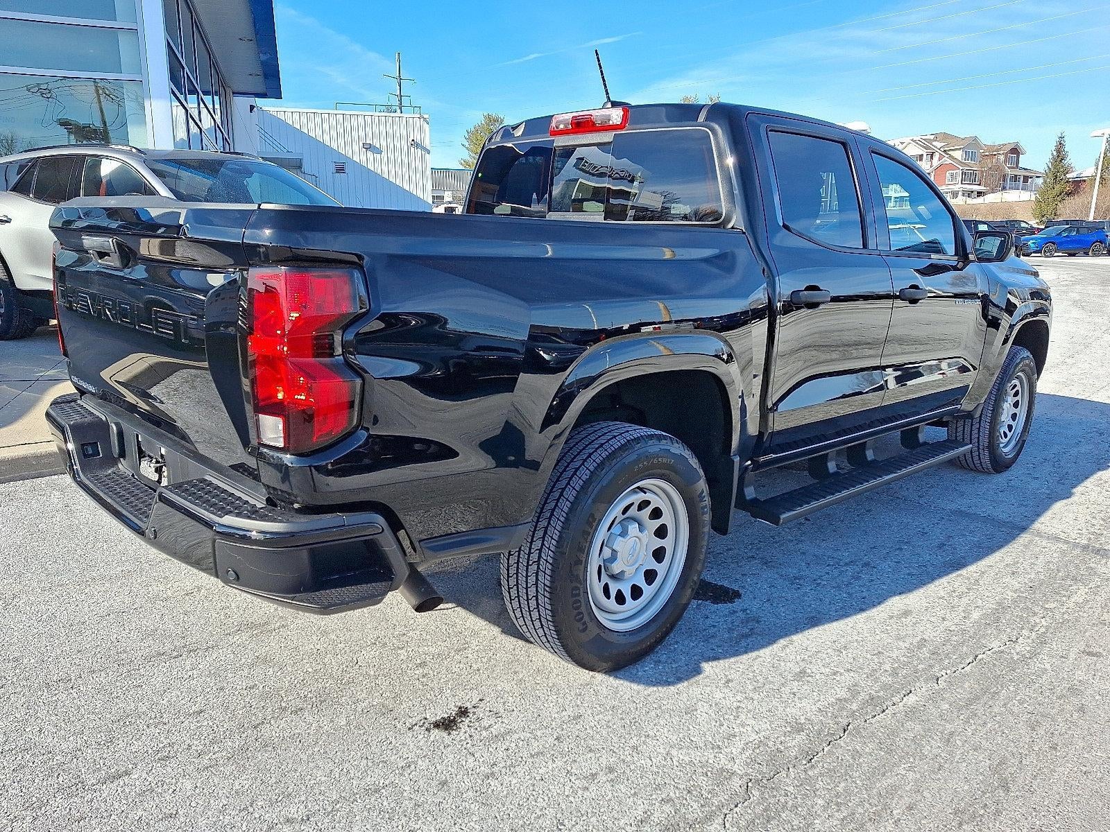 2024 Chevrolet Colorado WT