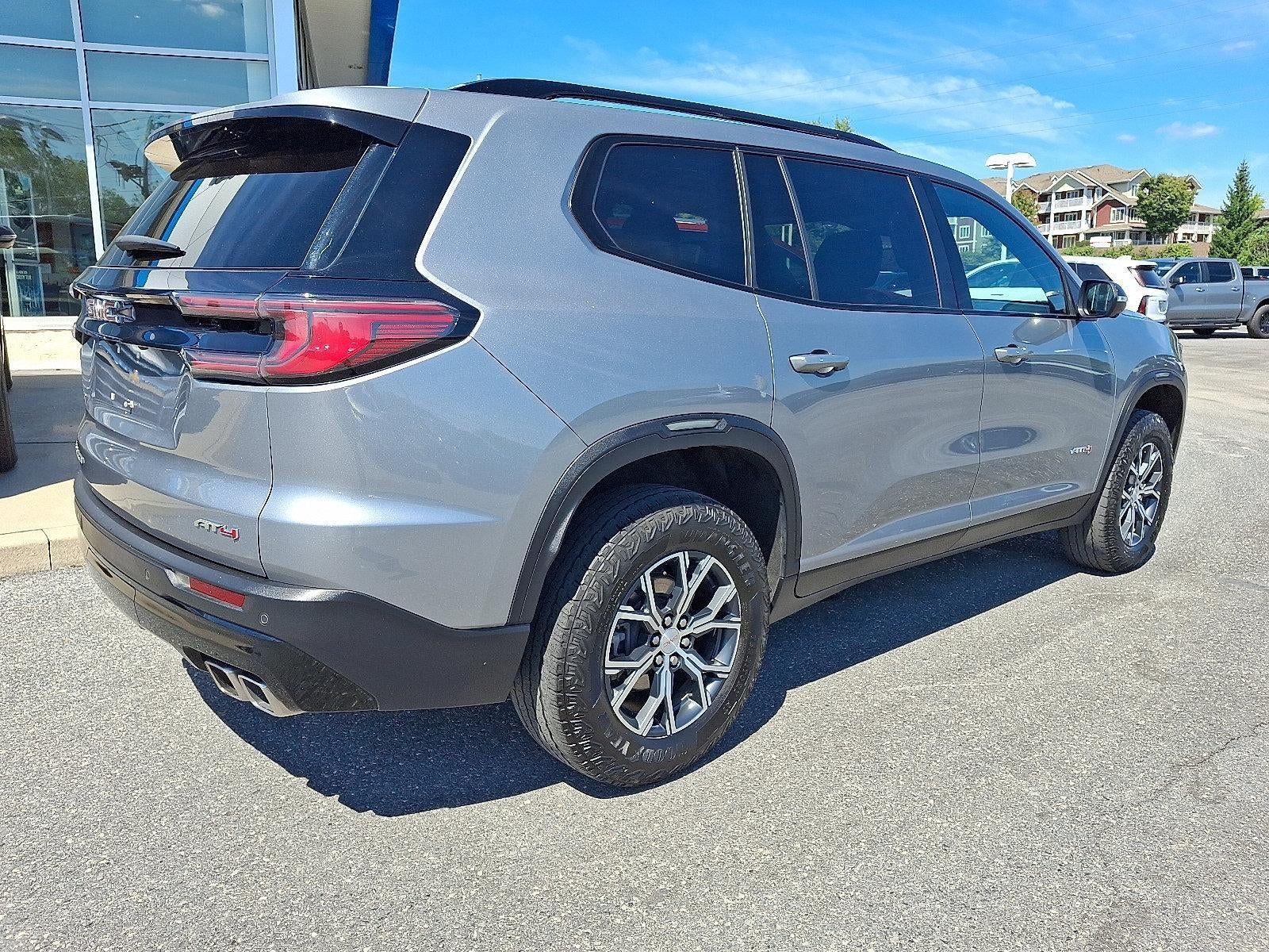 2024 GMC Acadia AT4