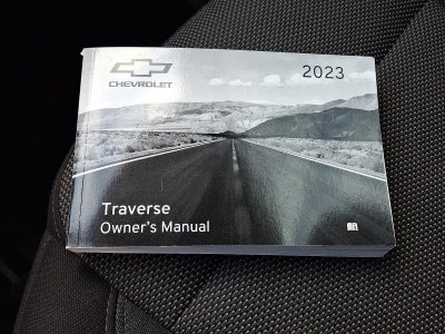 2023 Chevrolet Traverse LT Cloth