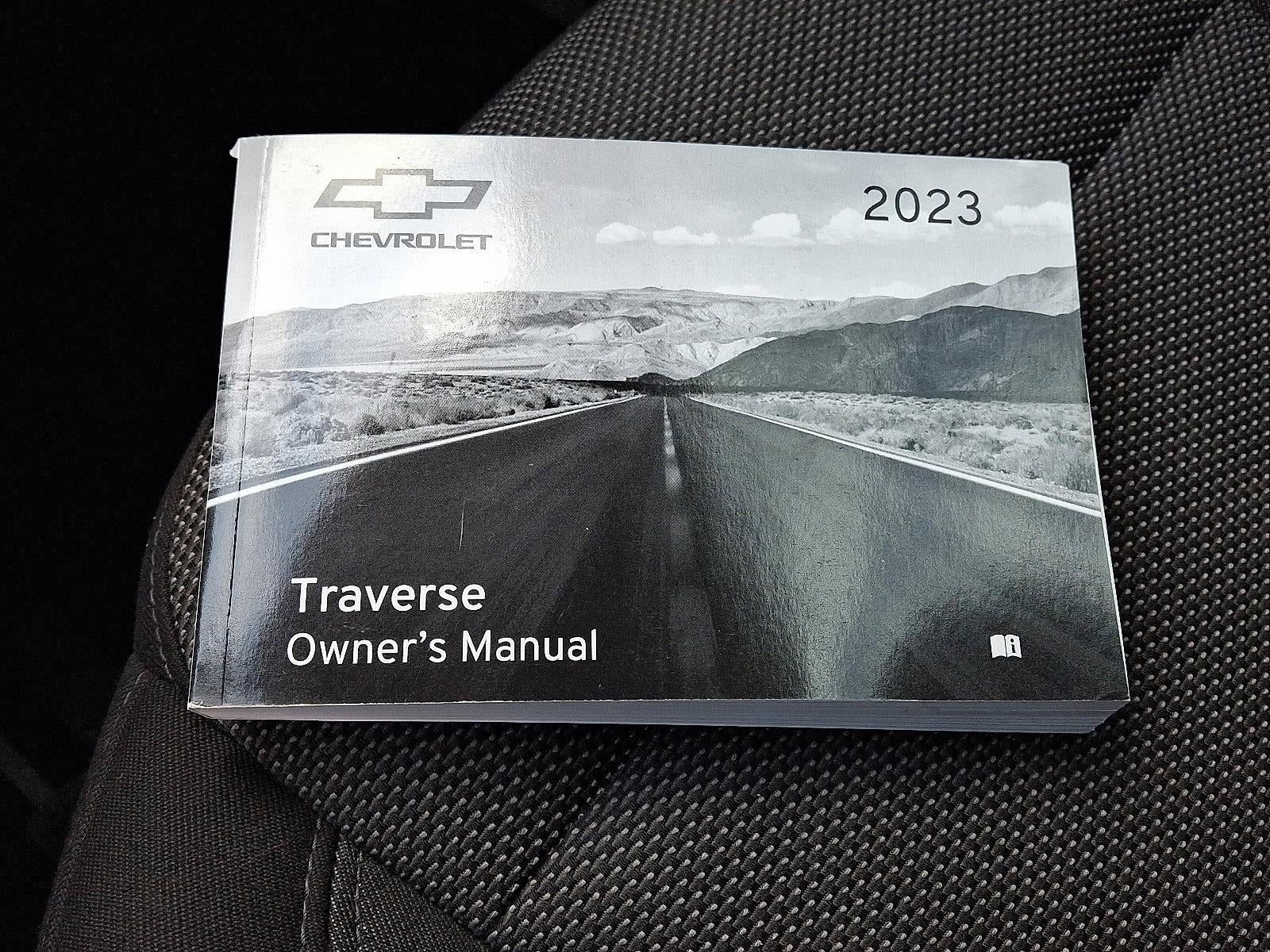 2023 Chevrolet Traverse LT Cloth