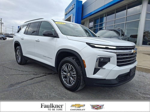 2025 Chevrolet Traverse LT