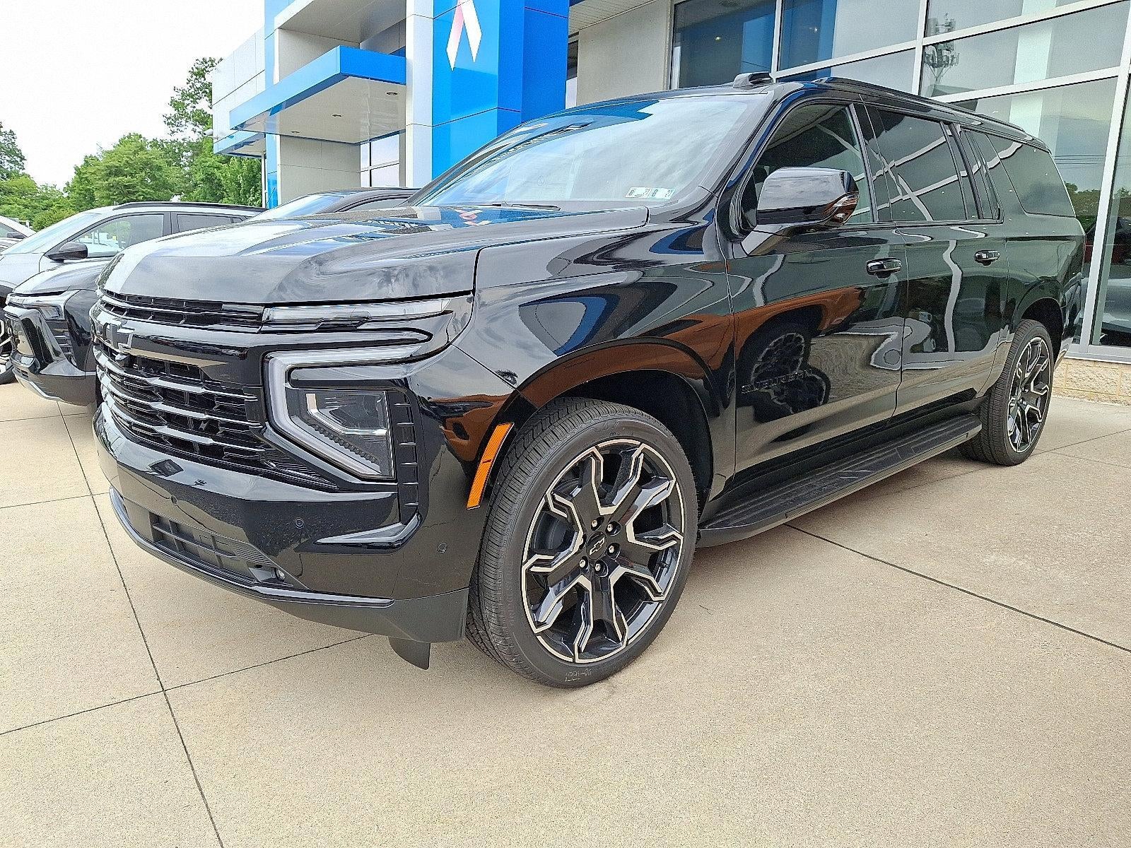 2026 Chevrolet Suburban 4WD RST
