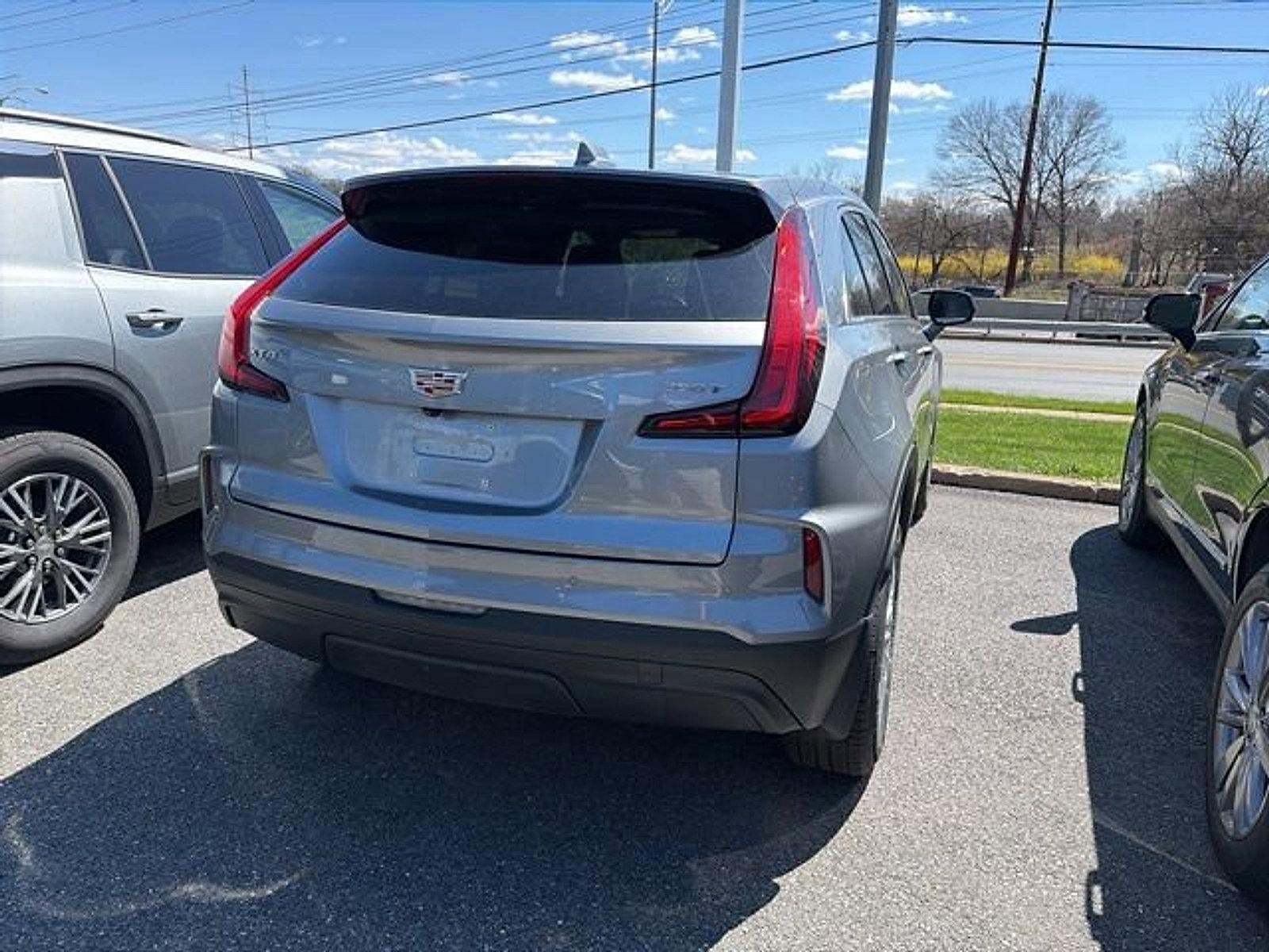 2024 Cadillac XT4 Luxury