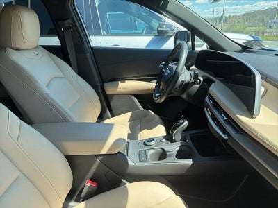 2024 Cadillac XT4 Luxury