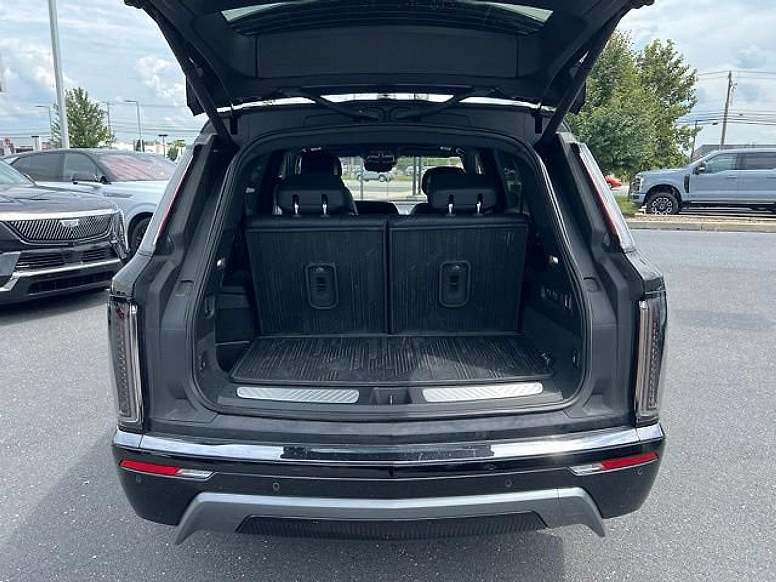 2026 Cadillac VISTIQ Sport