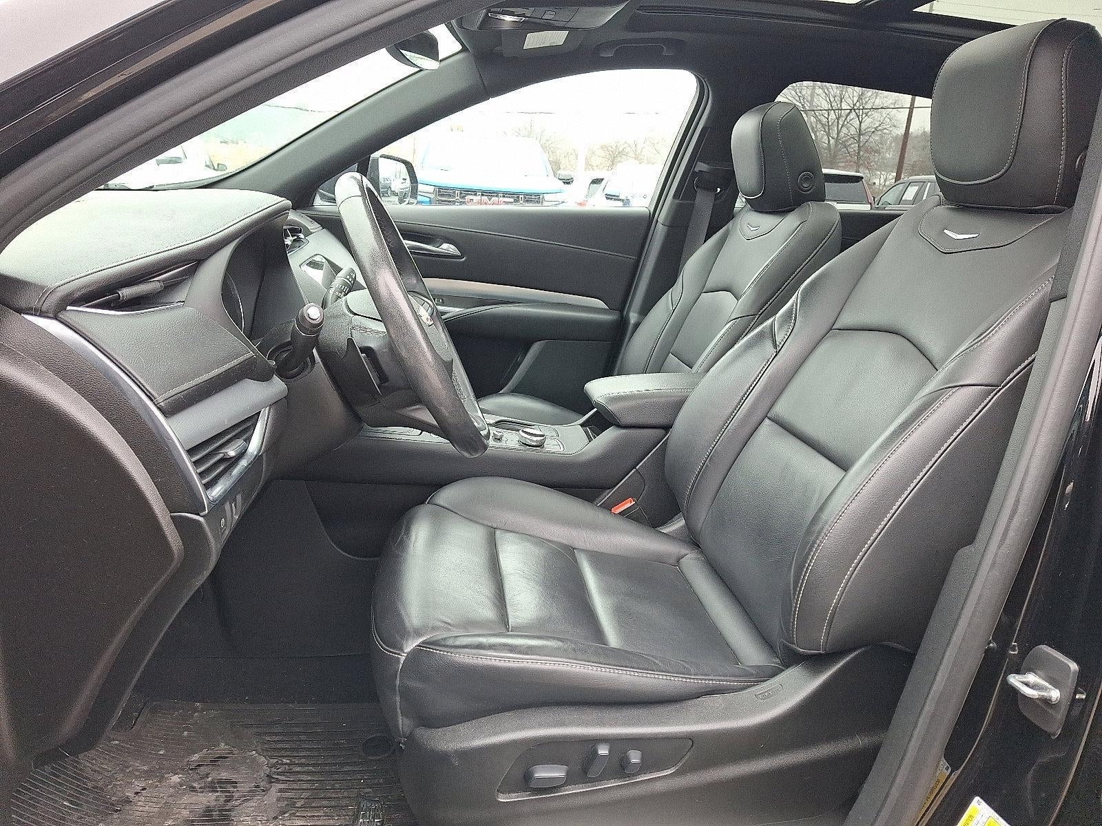 2021 Cadillac XT4 AWD Premium Luxury