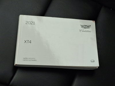 2021 Cadillac XT4 AWD Premium Luxury