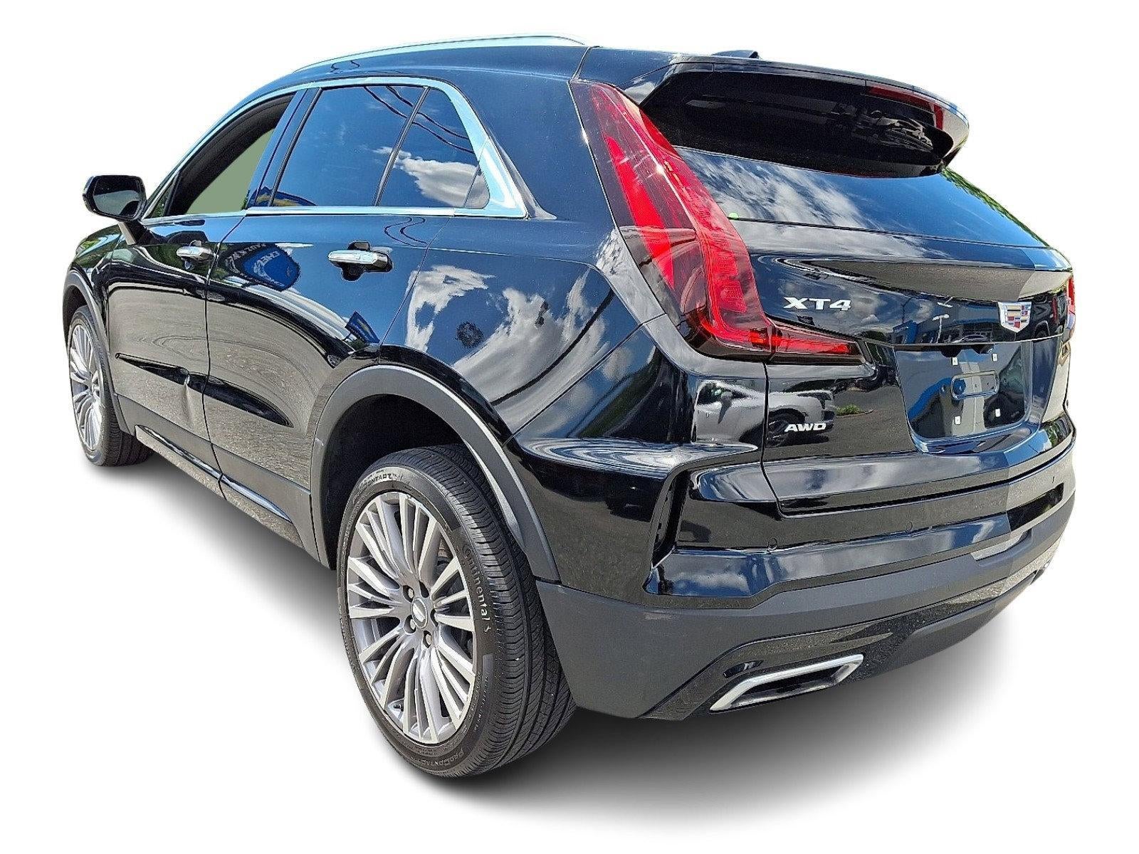 2024 Cadillac XT4 Premium Luxury