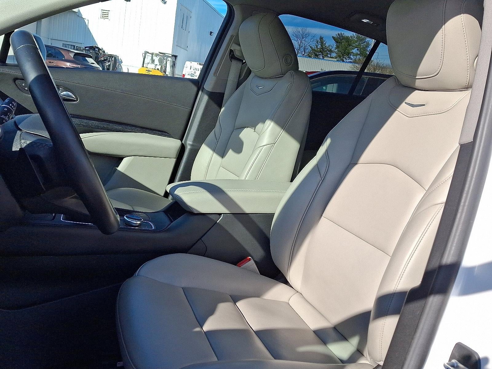 2020 Cadillac XT4 Premium Luxury