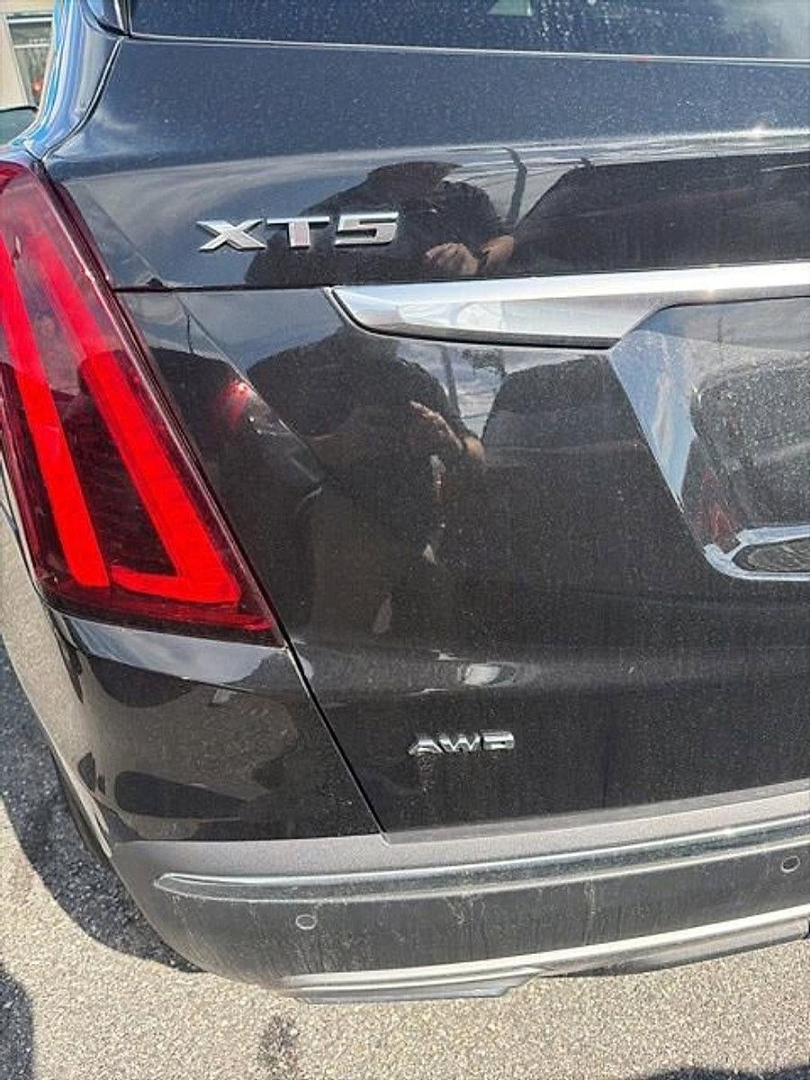 2023 Cadillac XT5 Premium Luxury