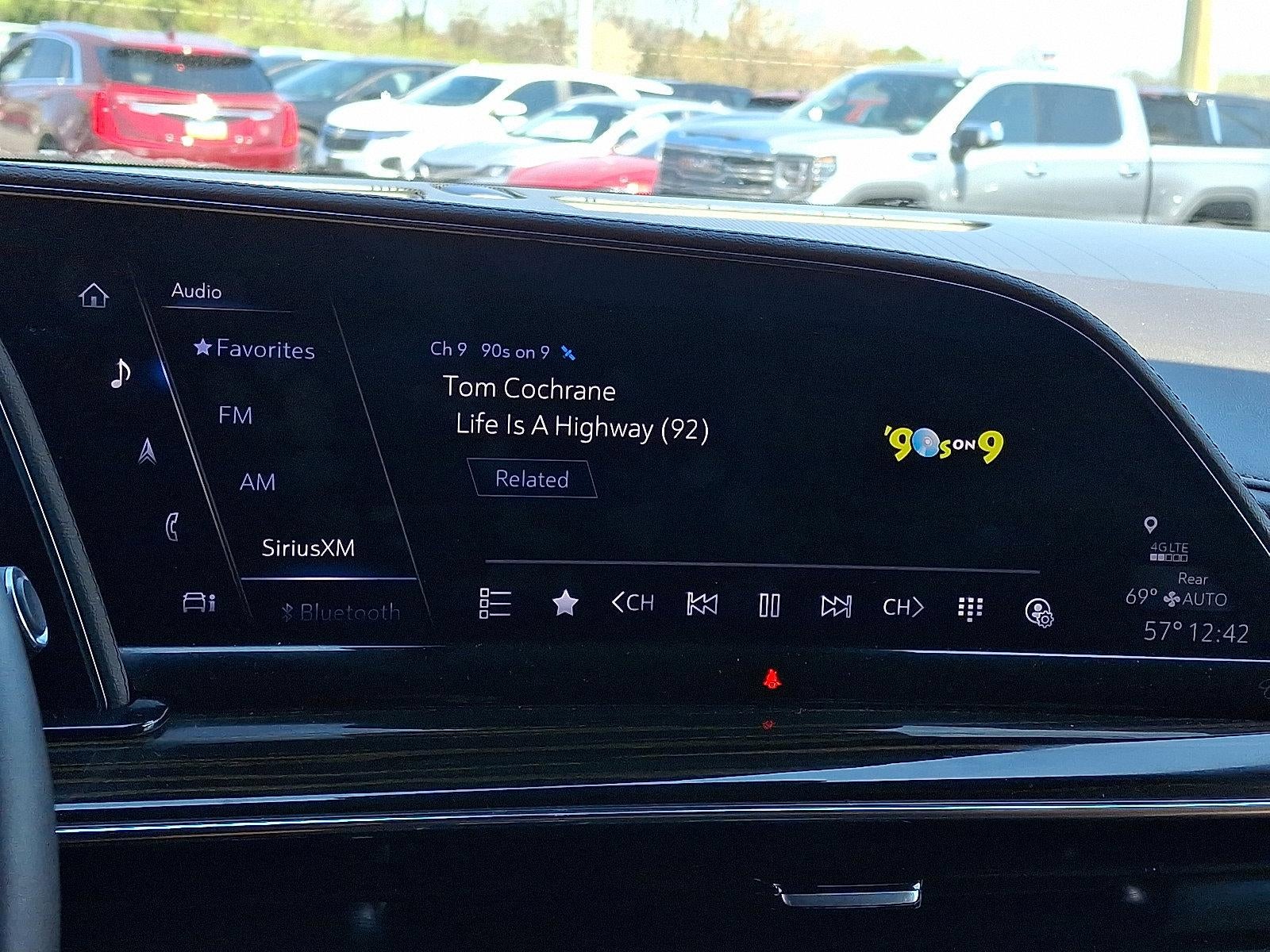 2022 Cadillac Escalade ESV Sport