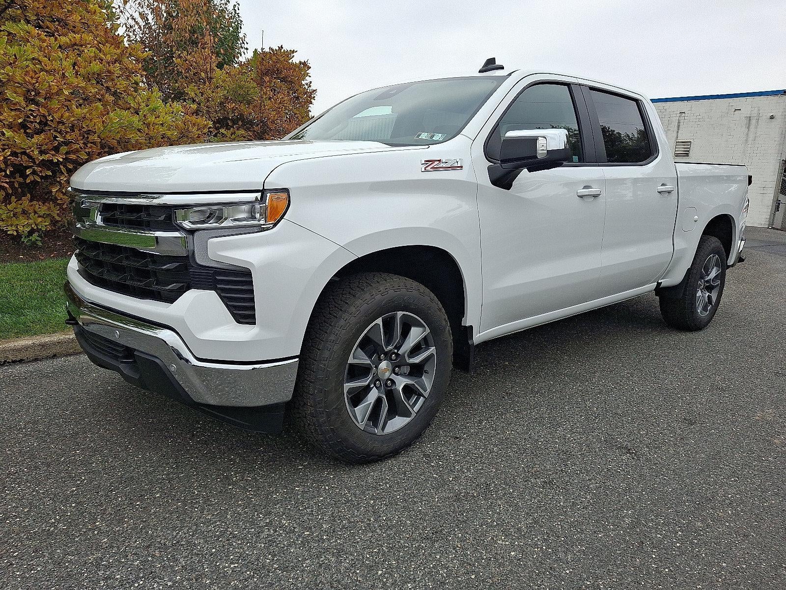 2026 Chevrolet Silverado 1500 Crew Cab Short Box 4-Wheel Drive LT 1LT