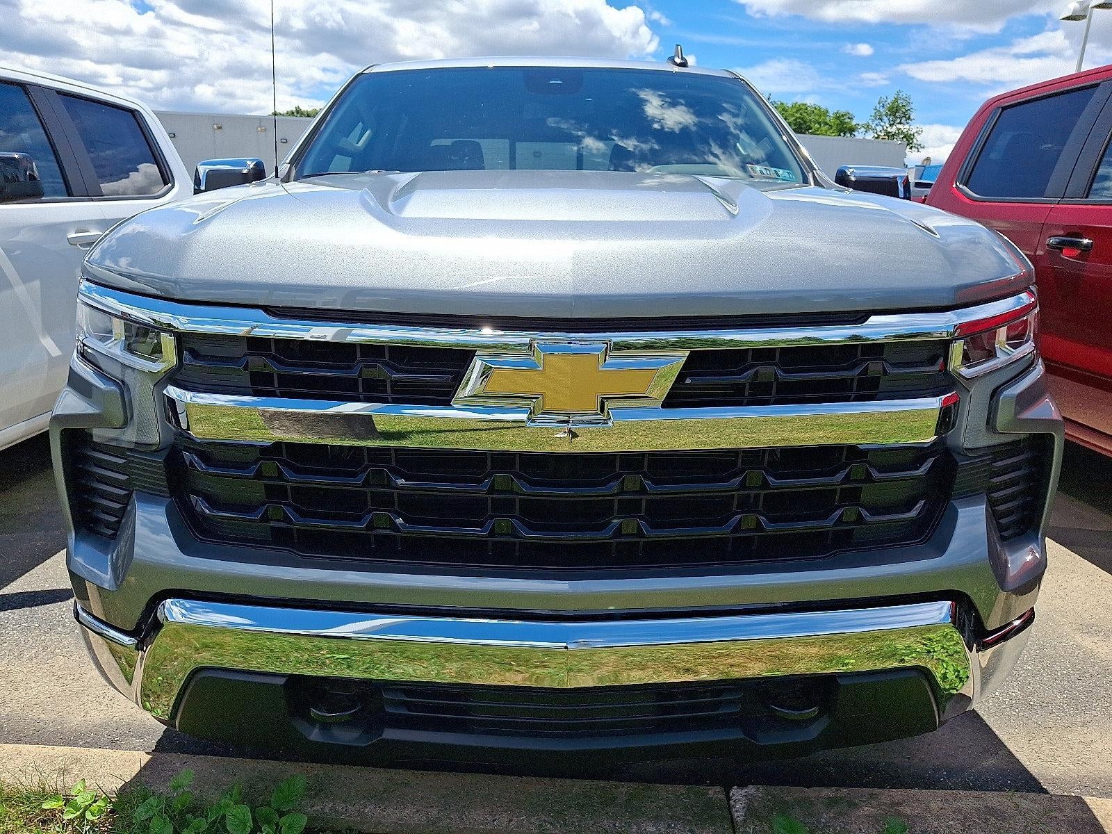 2026 Chevrolet Silverado 1500 Crew Cab Short Box 4-Wheel Drive LT 1LT