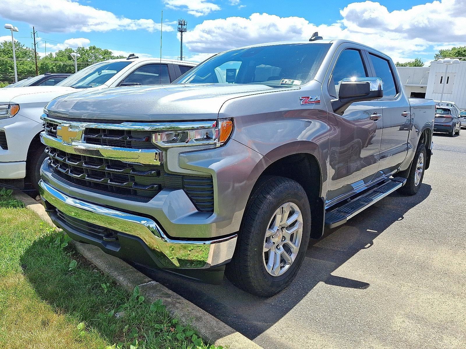 2026 Chevrolet Silverado 1500 Crew Cab Short Box 4-Wheel Drive LT 1LT