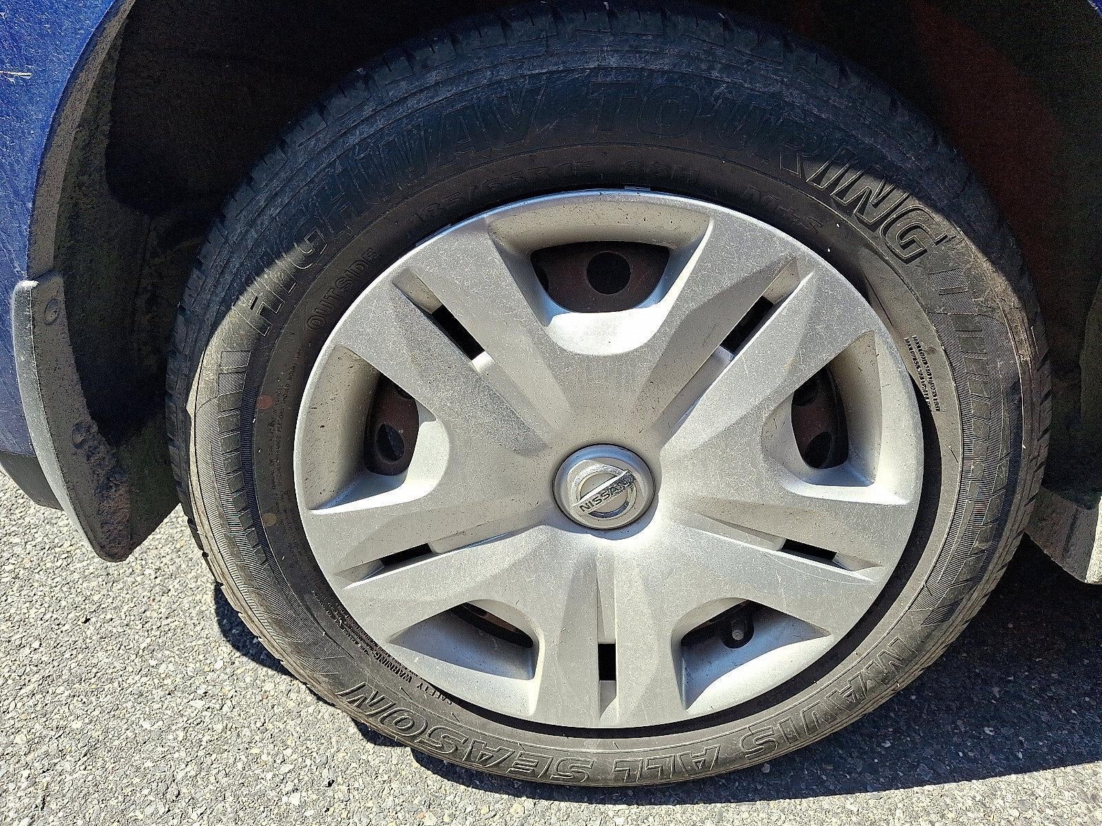2010 Nissan Versa 1.8 S