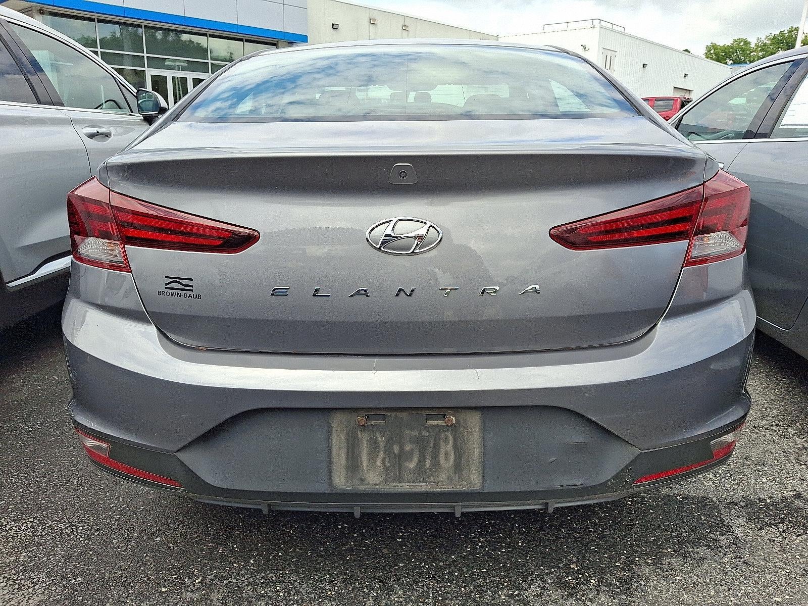 2019 Hyundai Elantra SE