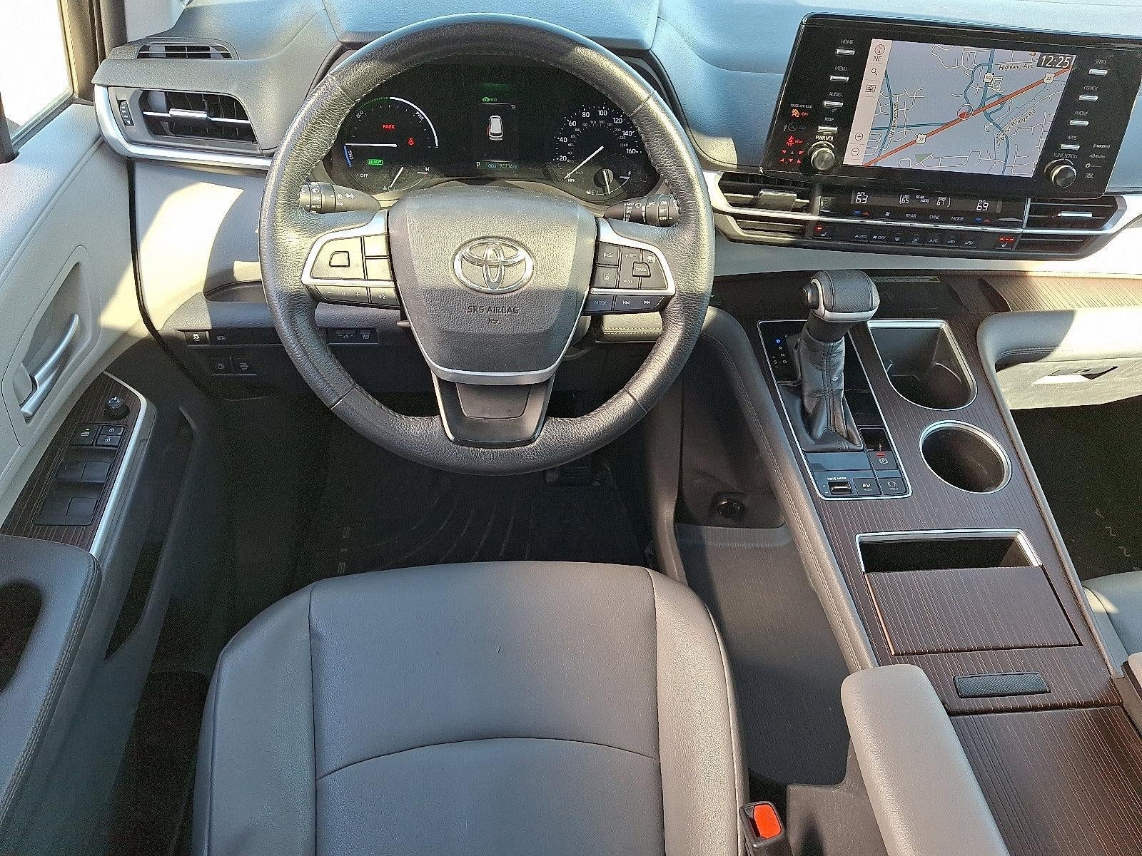 2021 Toyota Sienna XLE