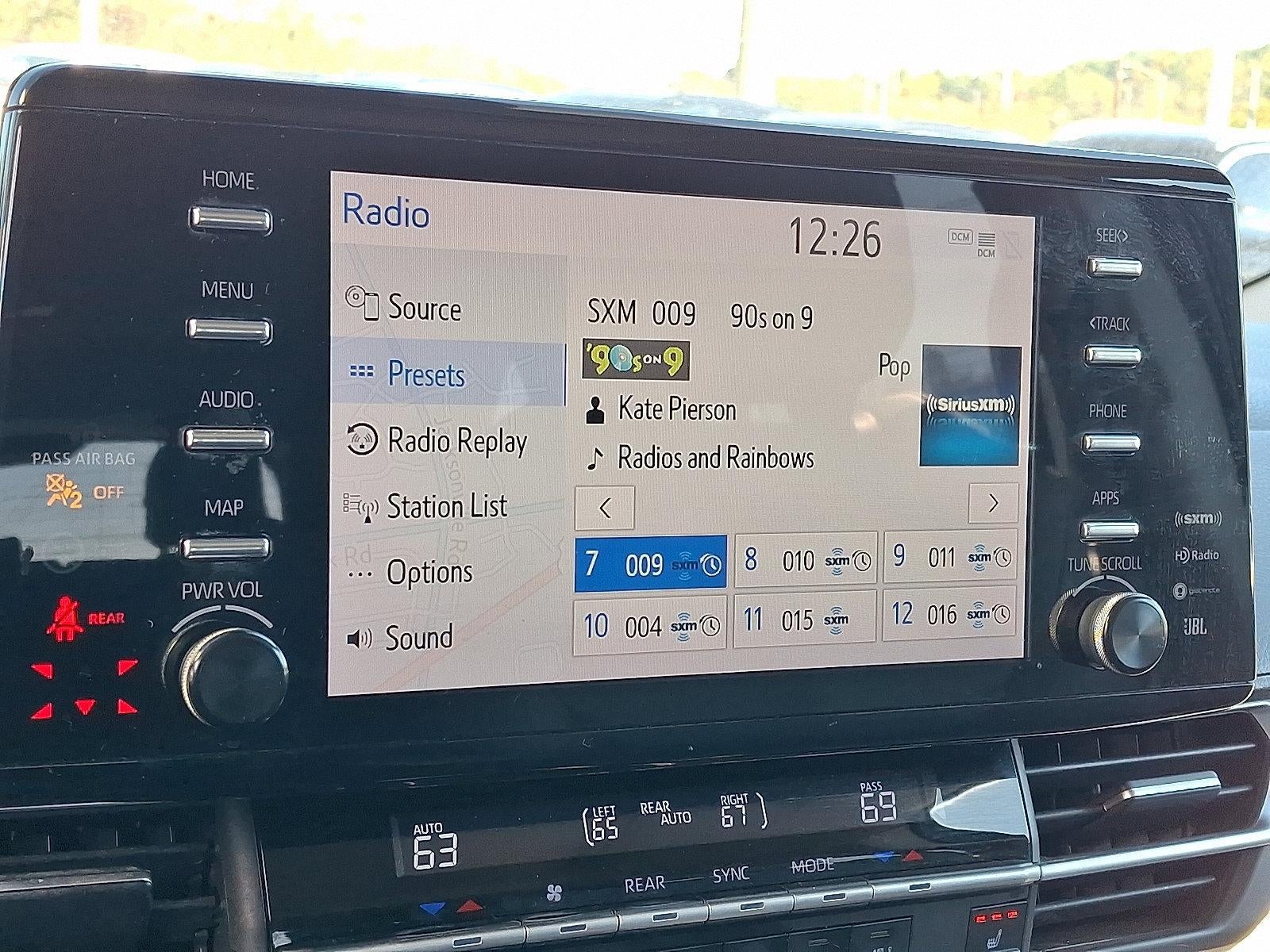 2021 Toyota Sienna XLE