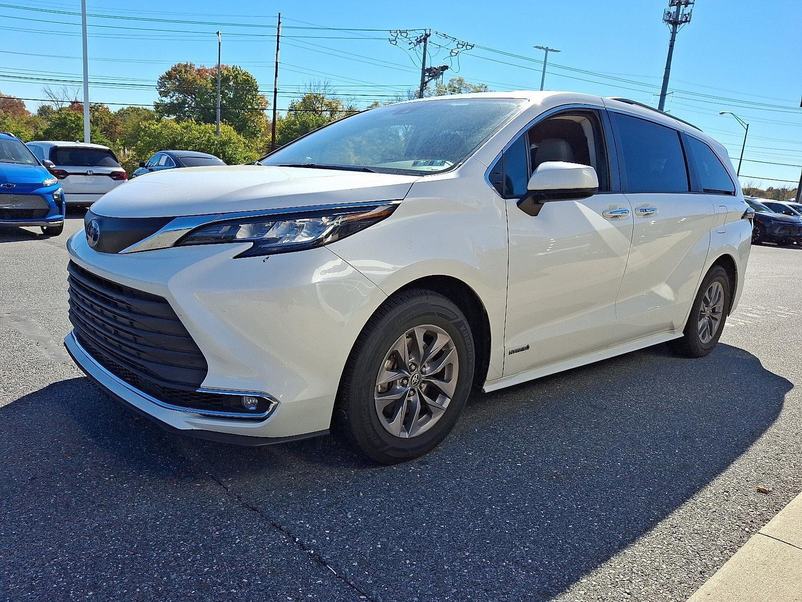 2021 Toyota Sienna XLE