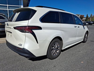 2021 Toyota Sienna XLE