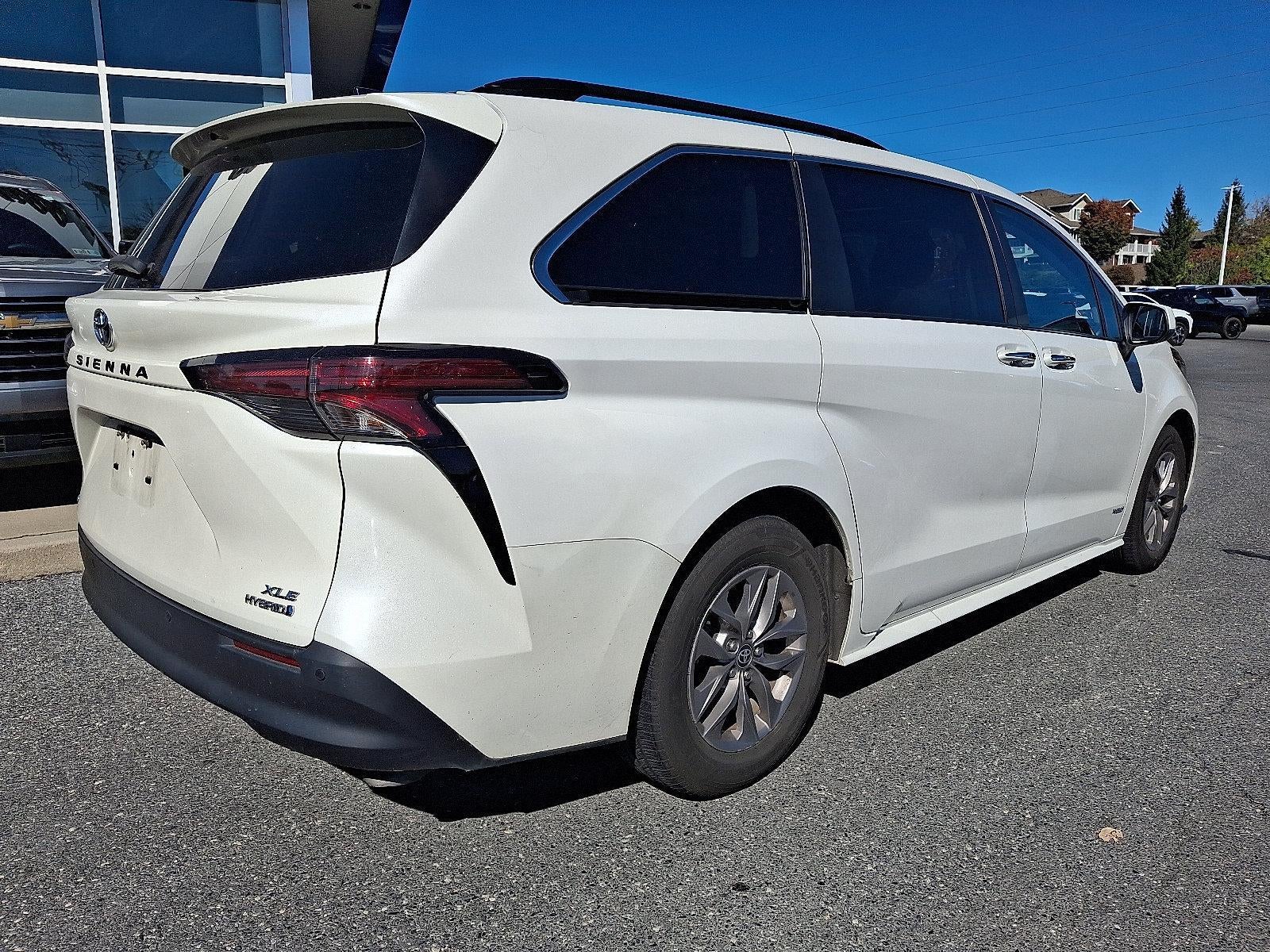 2021 Toyota Sienna XLE