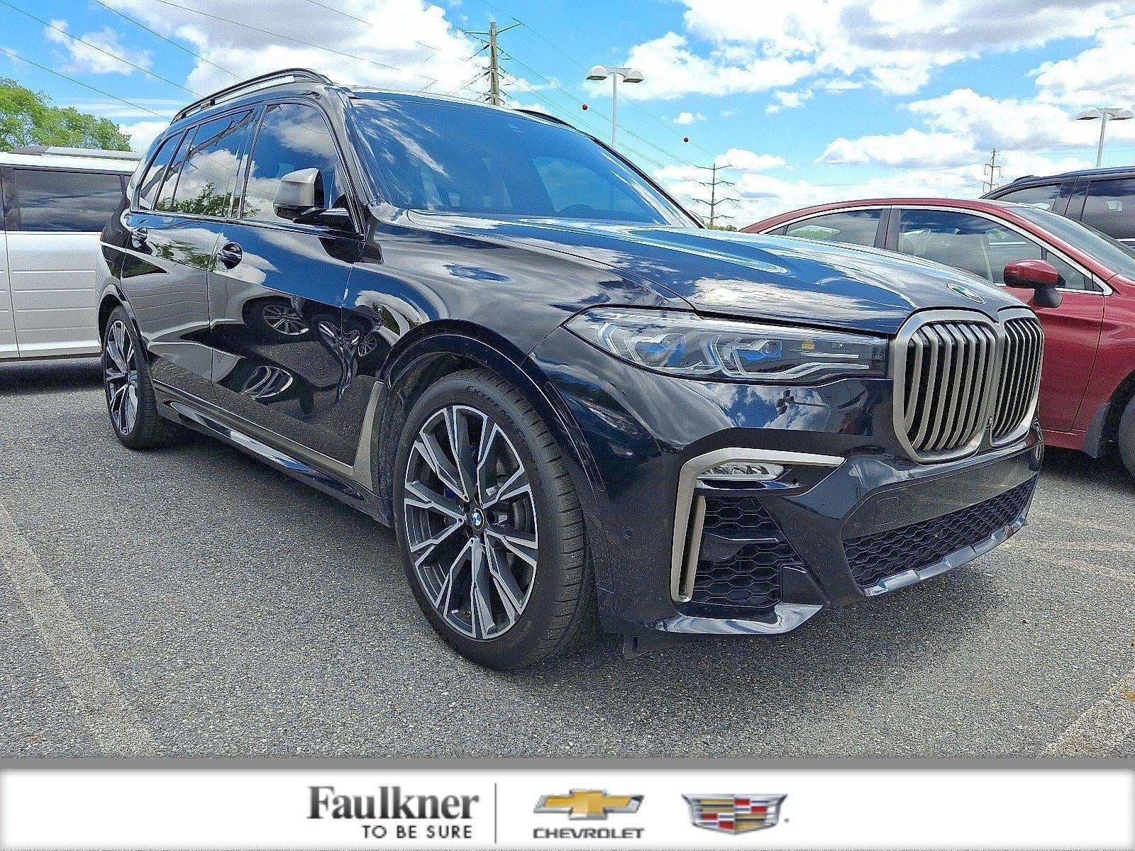 2020 BMW X7 M50i's photo