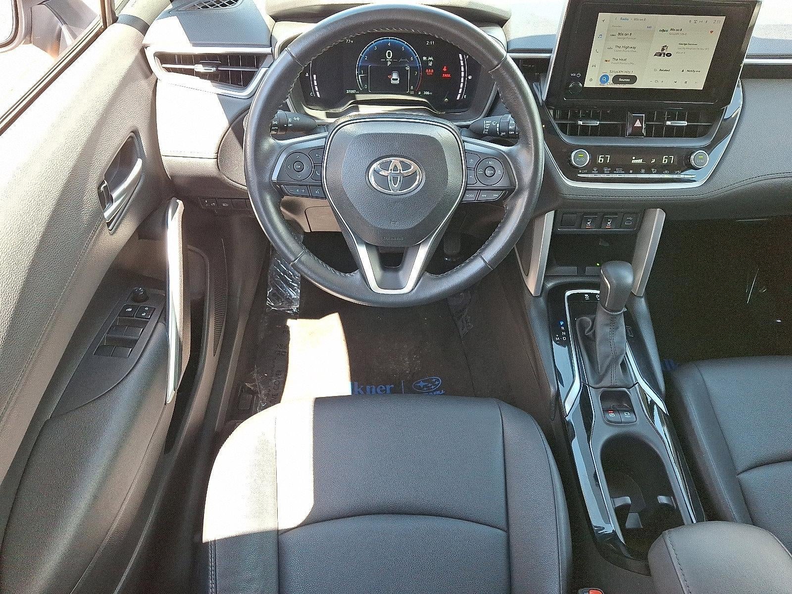2024 Toyota Corolla Cross XLE - Photo 12