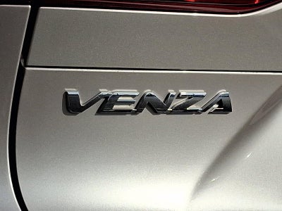 2024 Toyota Venza LE
