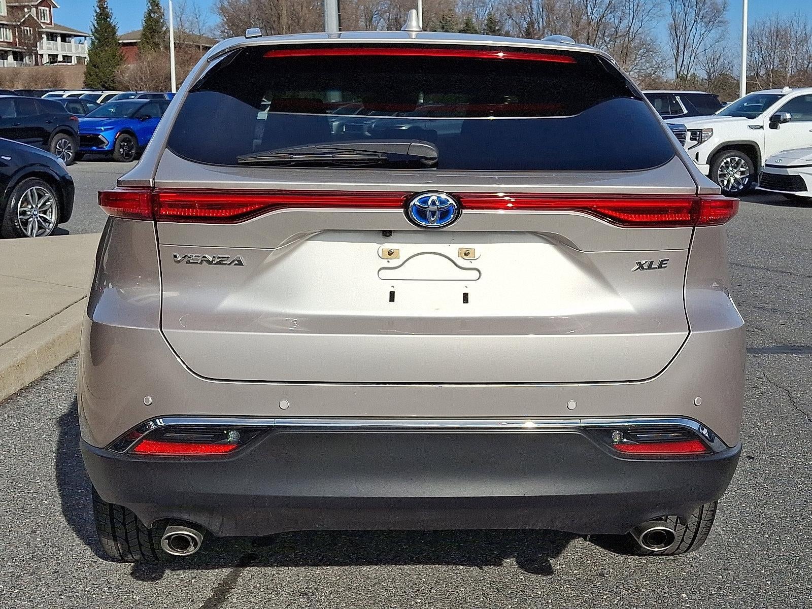 2024 Toyota Venza LE