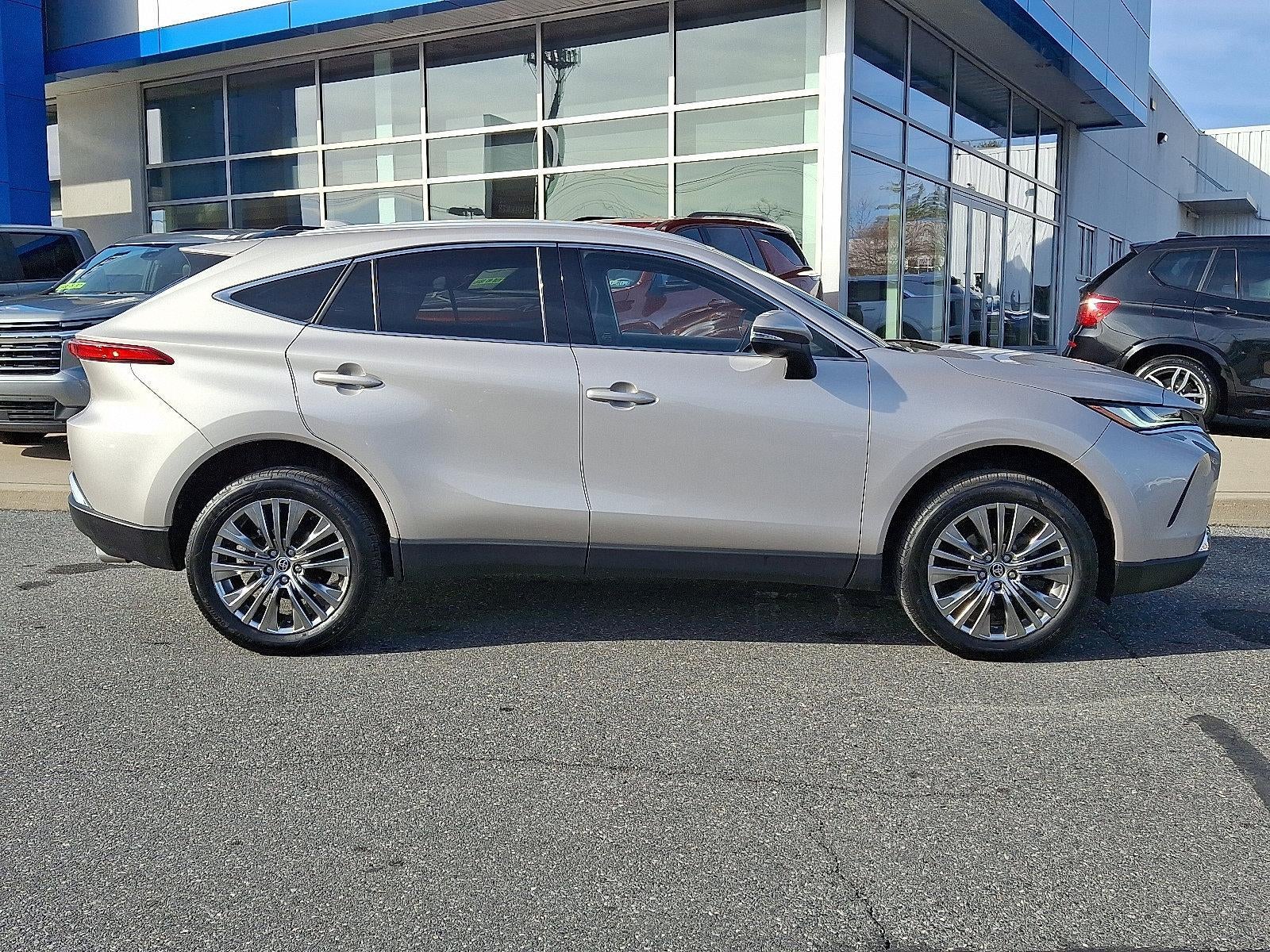 2024 Toyota Venza LE