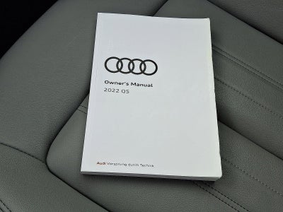 2022 Audi Q5 S line Premium Plus