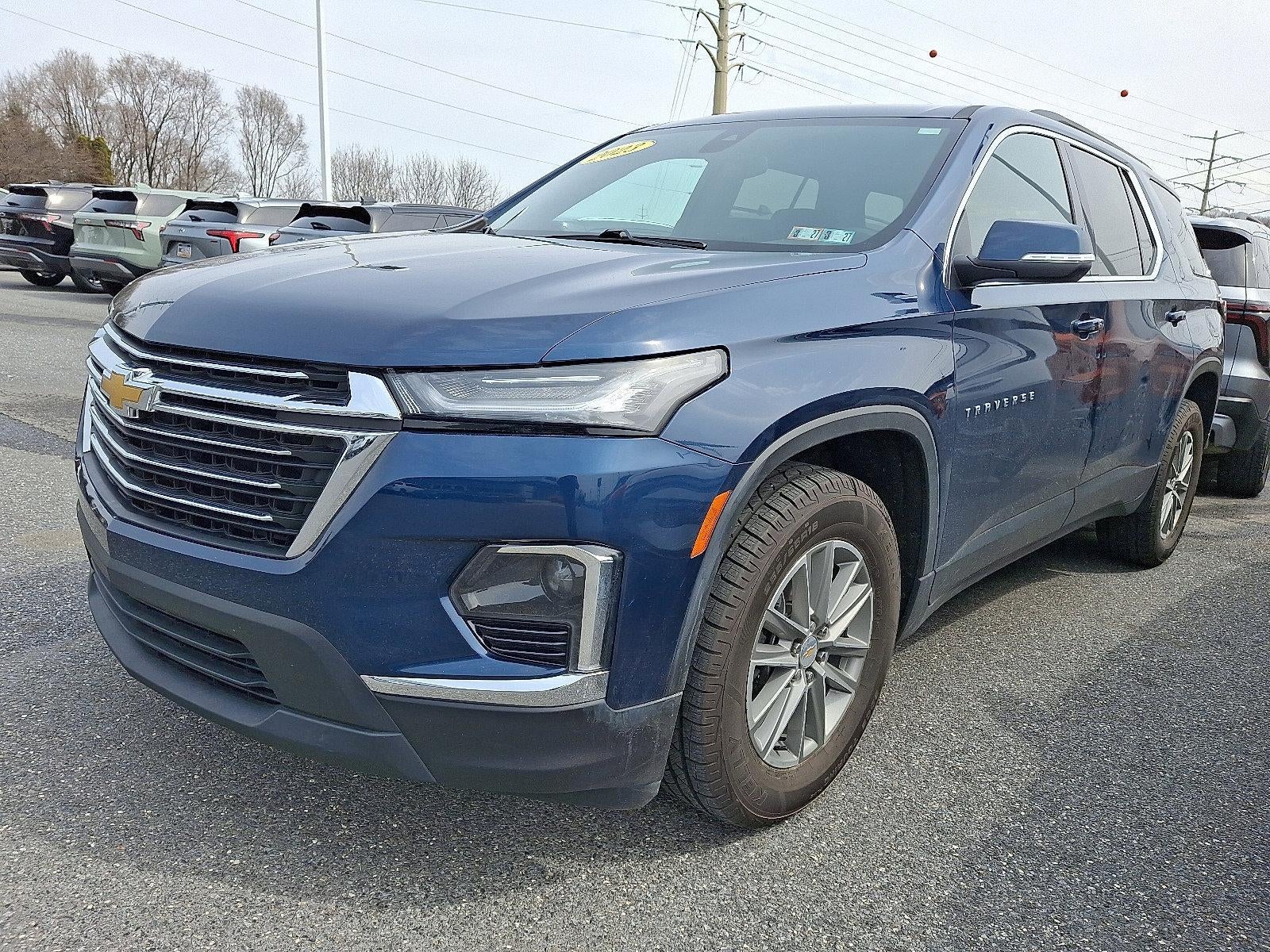 2023 Chevrolet Traverse LT Cloth
