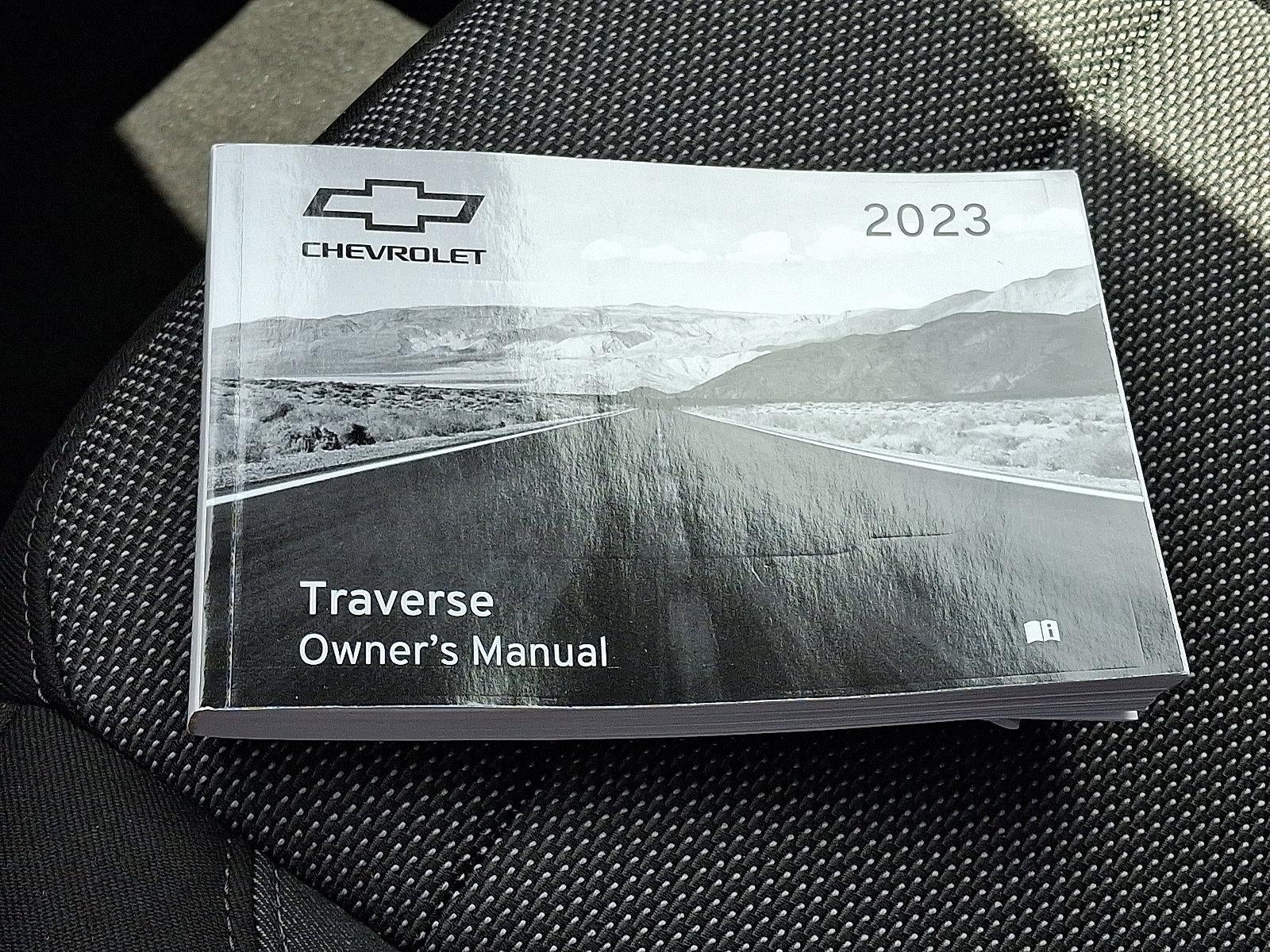 2023 Chevrolet Traverse LT Cloth