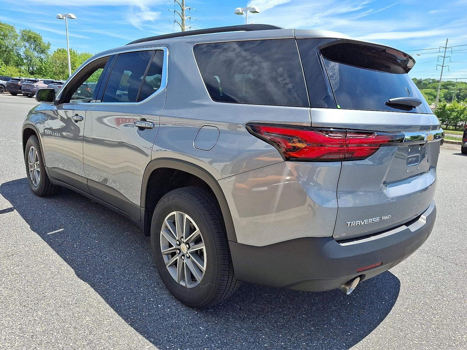 2023 Chevrolet Traverse LT Cloth