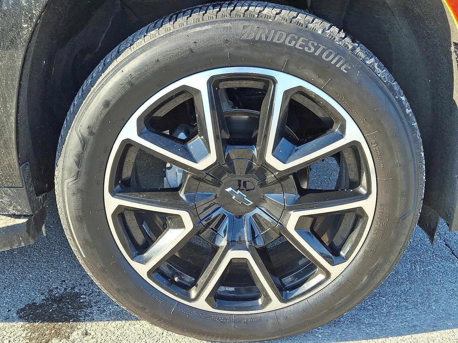 2022 Chevrolet Suburban RST