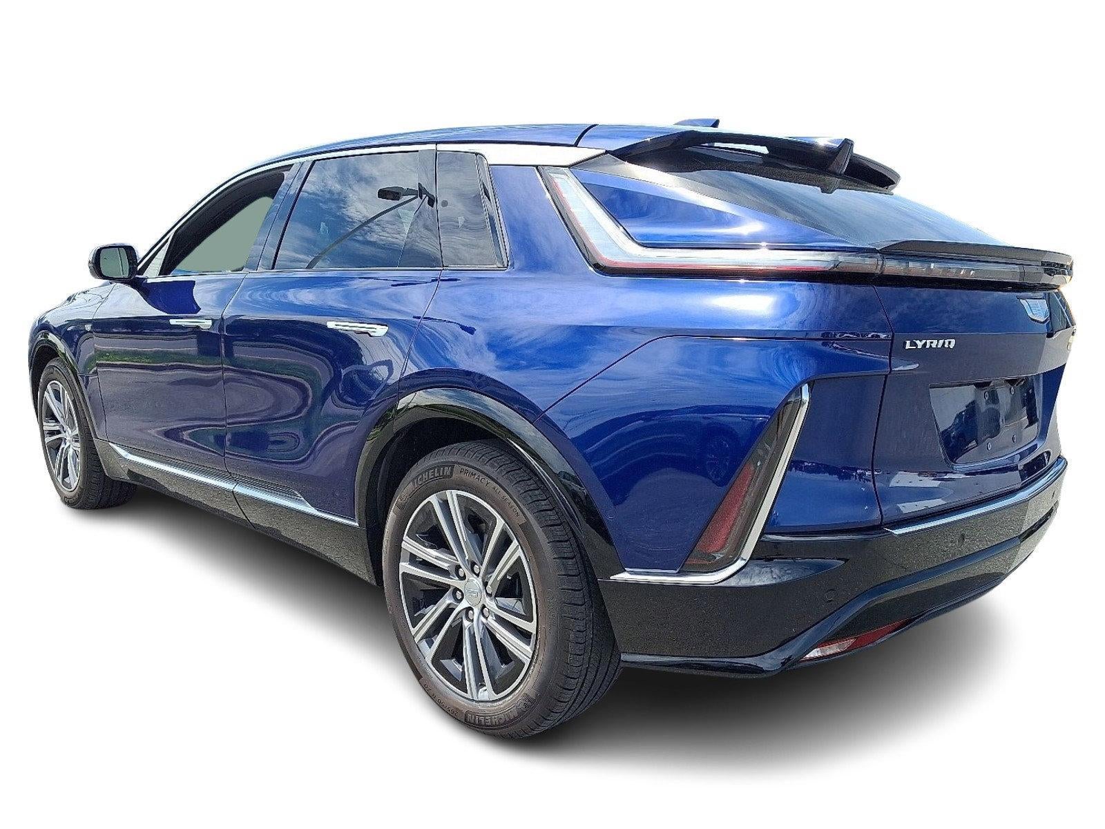 2024 Cadillac LYRIQ Luxury 1