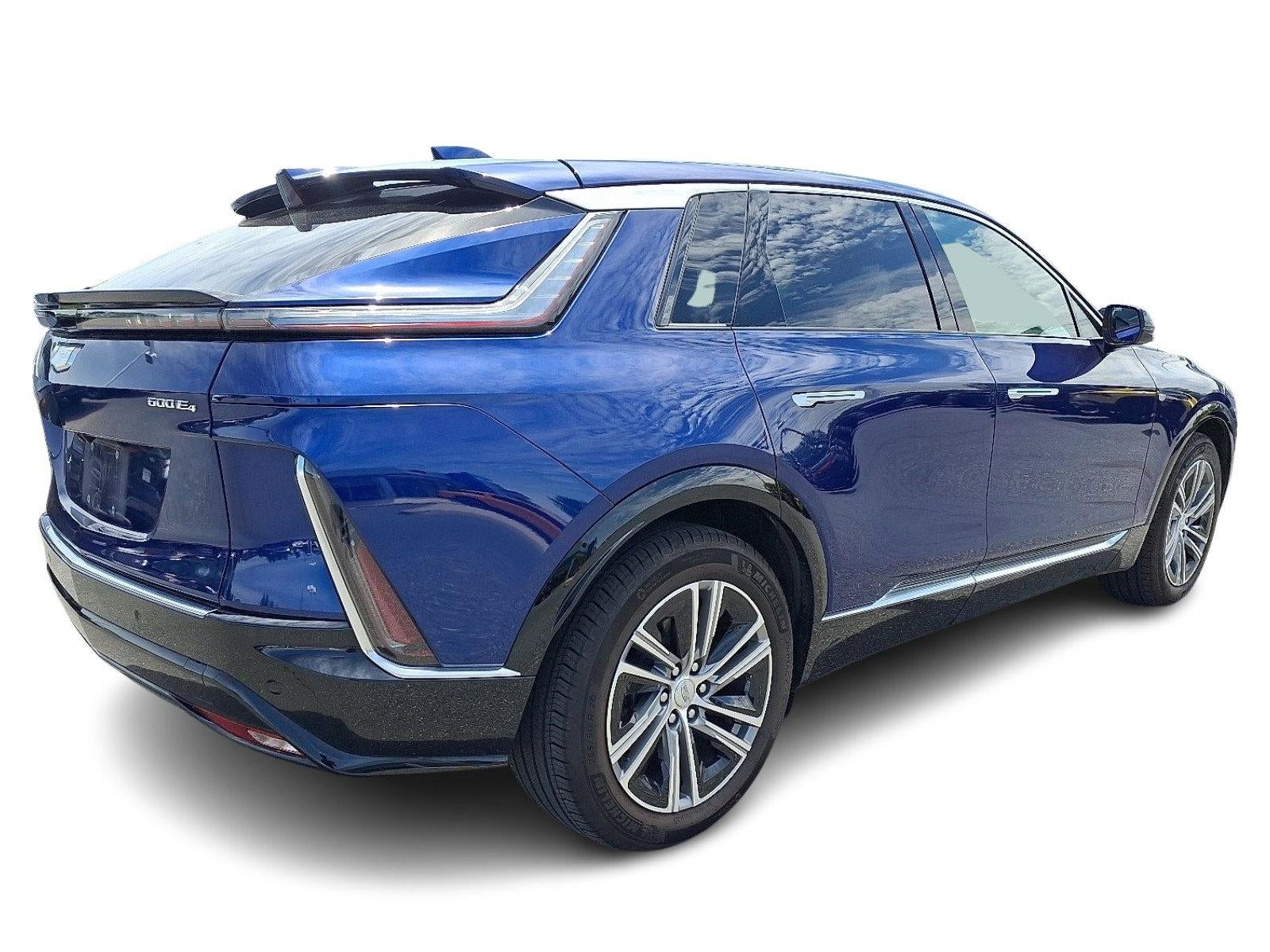2024 Cadillac LYRIQ Luxury 1