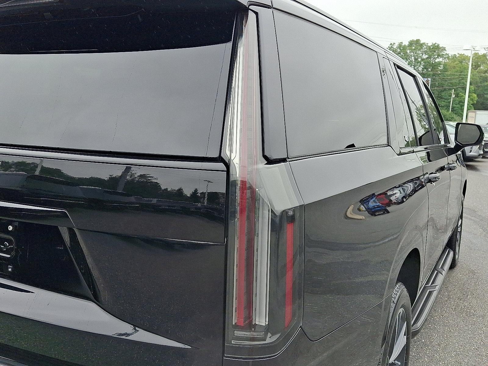2025 Cadillac Escalade ESV Sport