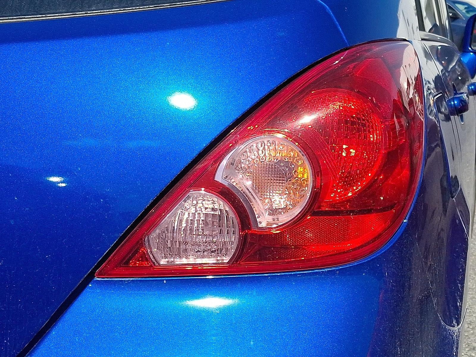 2010 Nissan Versa 1.8 S