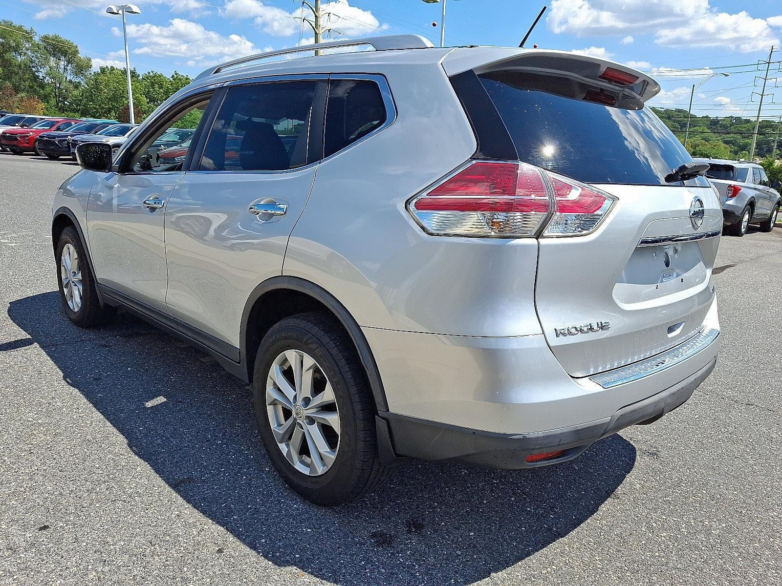 2016 Nissan Rogue SV