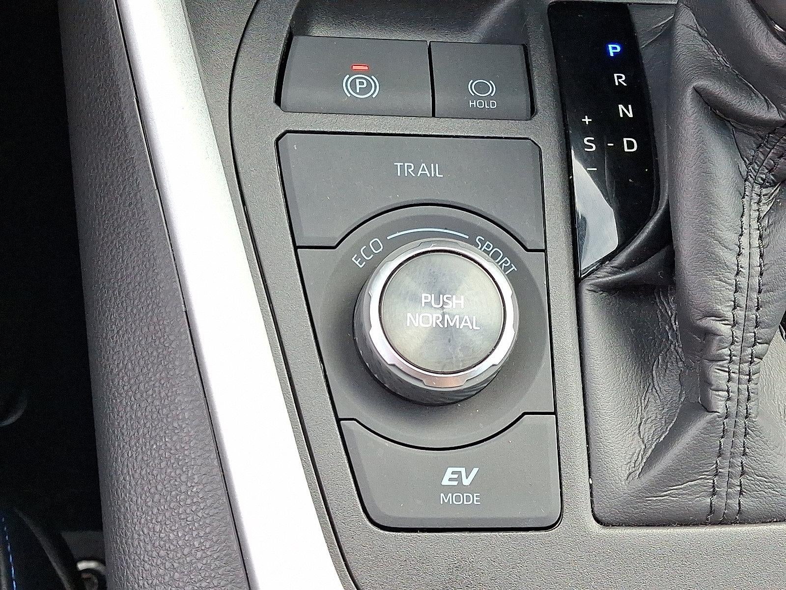 2025 Toyota RAV4 Hybrid XSE AWD (Natl)