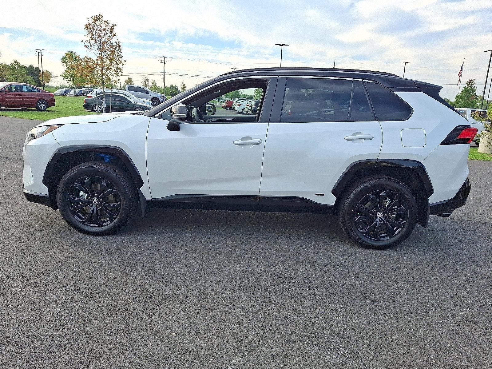 2025 Toyota RAV4 Hybrid XSE AWD (Natl)