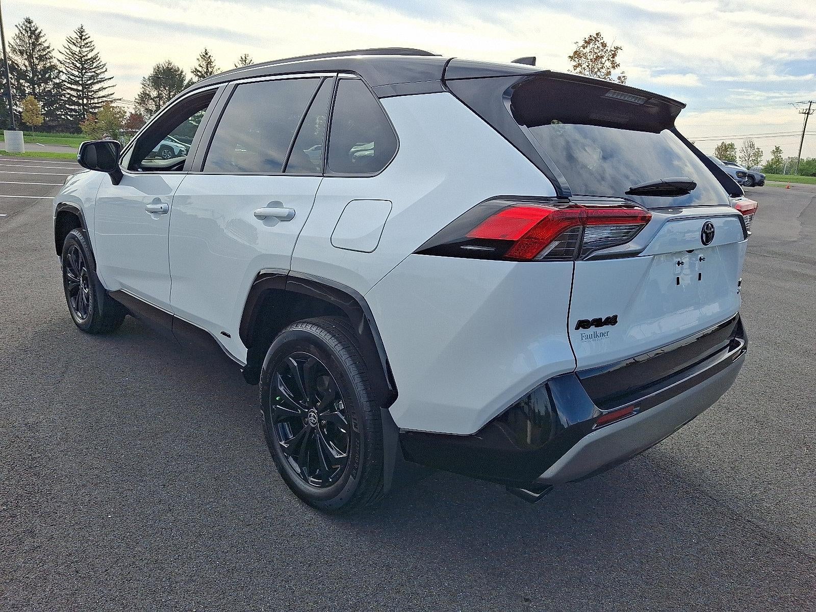 2025 Toyota RAV4 Hybrid XSE AWD (Natl)
