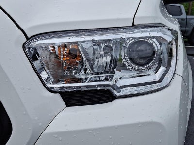 2023 Toyota Tacoma 4WD 4WD SR Double Cab 5' Bed V6 AT (Natl)