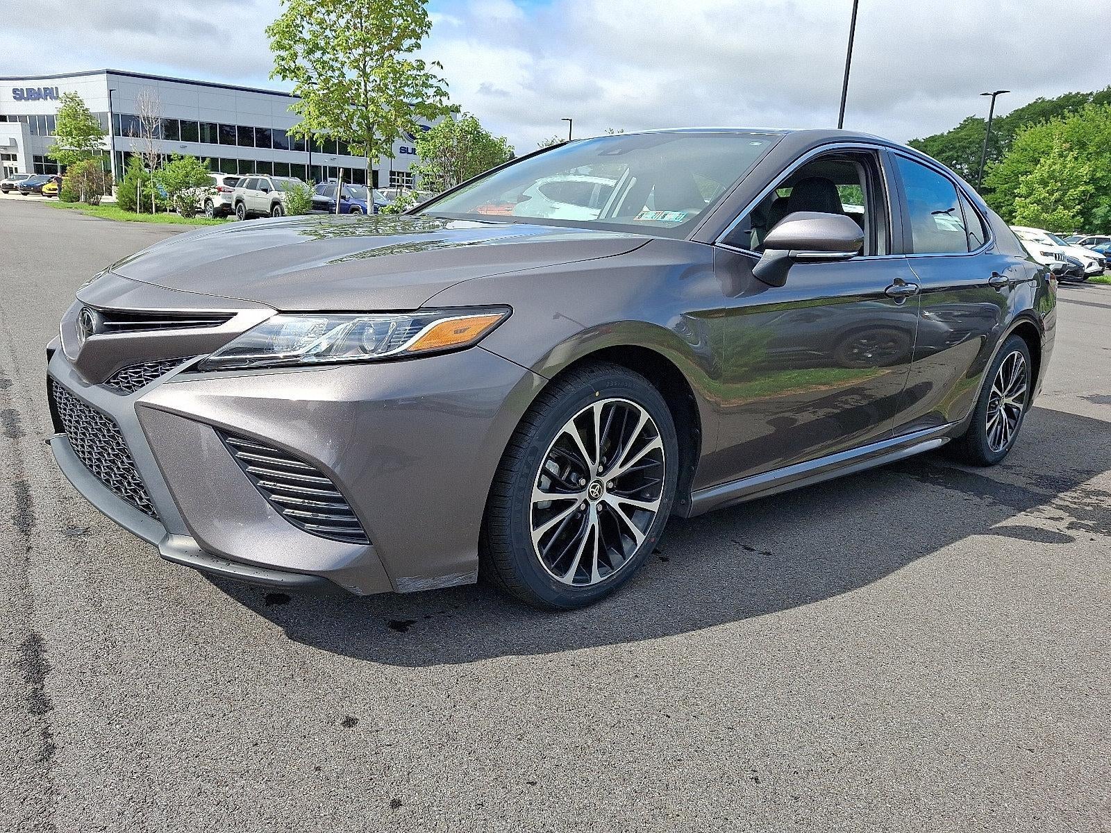 2020 Toyota Camry SE Auto AWD (Natl)