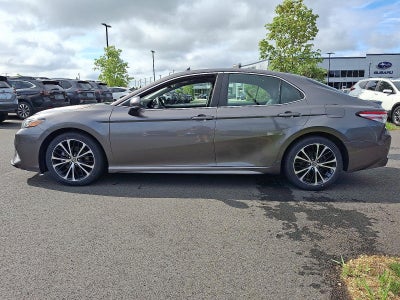 2020 Toyota Camry SE Auto AWD (Natl)