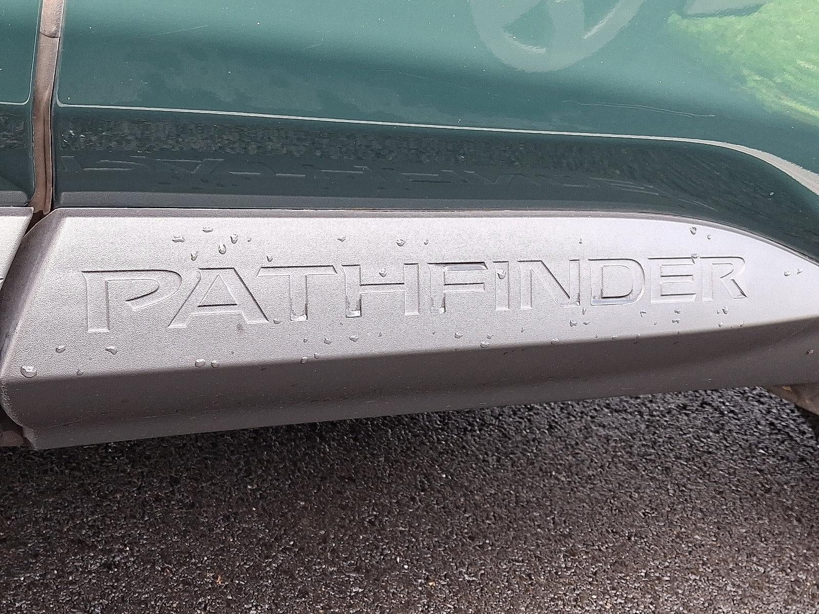 2023 Nissan Pathfinder SL 4WD