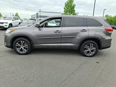 2018 Toyota Highlander LE V6 AWD (SE)